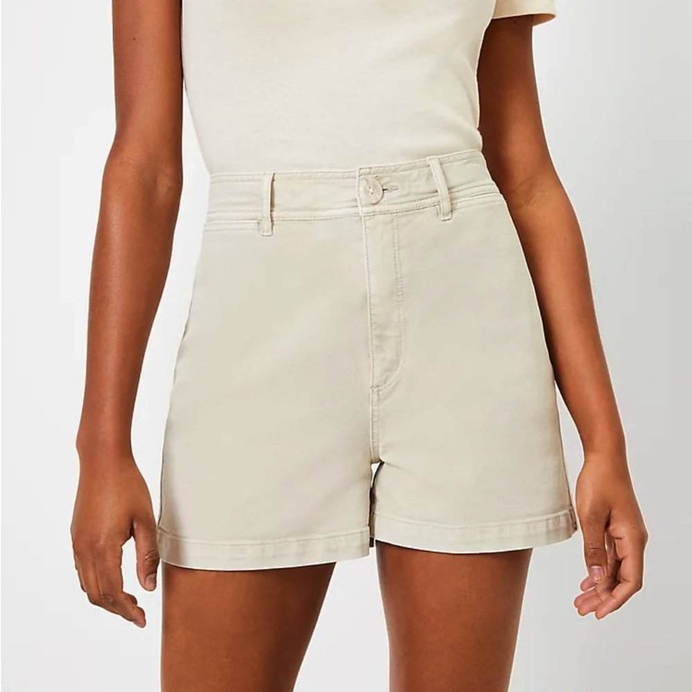NEW Loft 16 33 Shorts Beige Welt Pocket Denim High Rise Casual Coastal Preppy